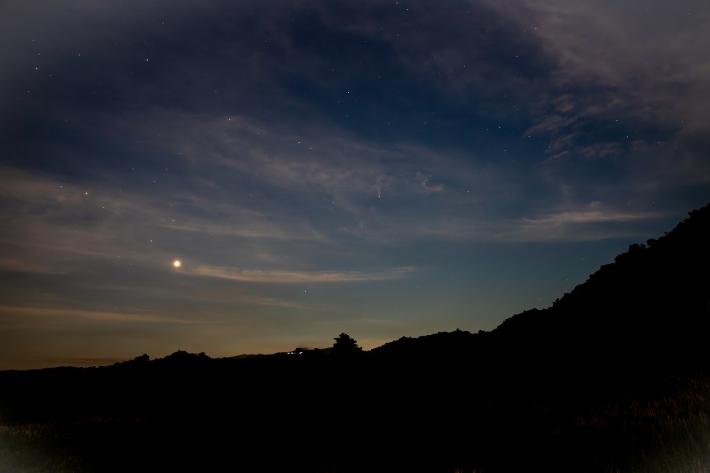 Comet C/2023 A3 (Tsuchinshan-ATLAS) wide field view